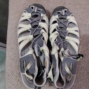 Keen sport shoes
